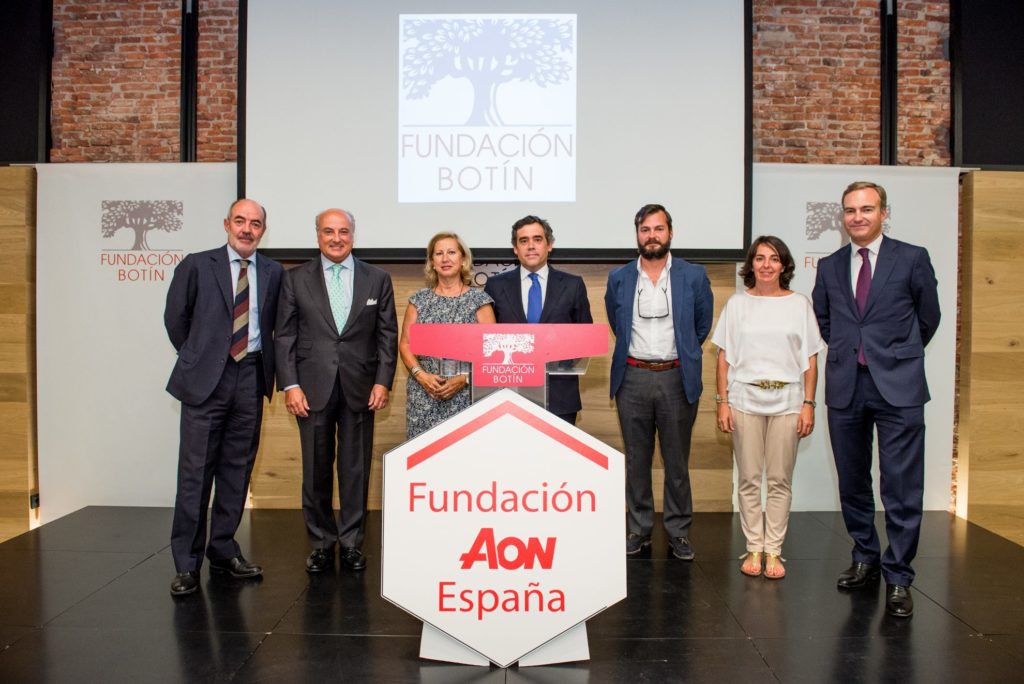 De izquierda a derecha: Diego Fdez. de Henestrosa de Banco Alcalá, Pedro Tomey de Fundación Aon, Adriana de Guevara de ADELA, Ignacio Ruiz-Cámara de Allen & Overy, Javier Peiró de Asociación Campeones, Cristina Pérez de Lema de Fundación Botín y Javier Vinuesa de Gómez Acebo & Pombo
